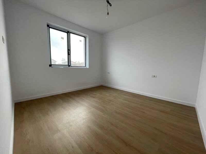 Domnesti strada Salciei Parter Mansardat - toate utilitatile 3 dorm