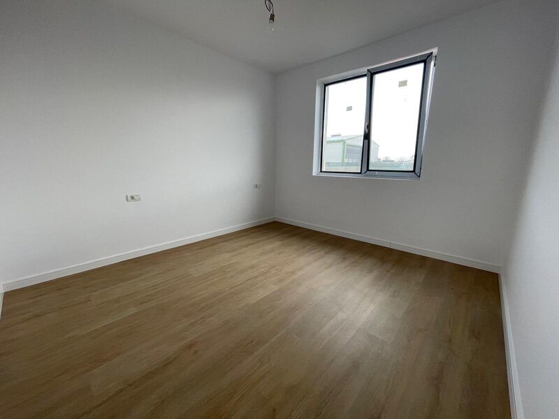 Domnesti strada Salciei Parter Mansardat - toate utilitatile 3 dorm