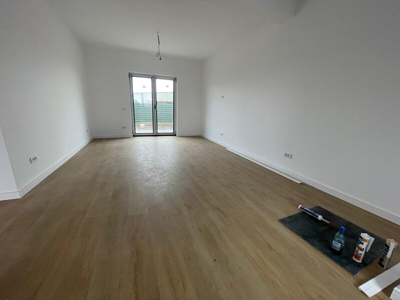 Domnesti strada Salciei Parter Mansardat - toate utilitatile 3 dorm