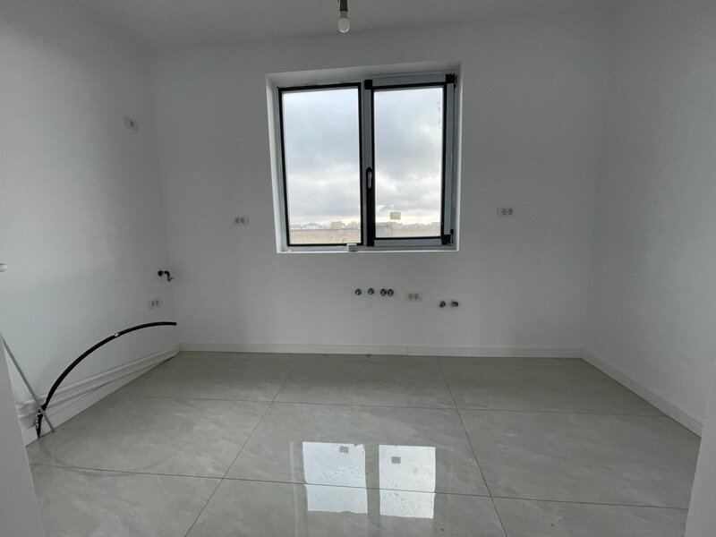 Domnesti strada Salciei Parter Mansardat - toate utilitatile 3 dorm